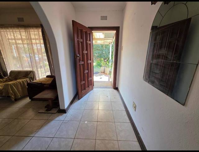 3 BEDROOM HOUSE FOR SALE IN GROENEWEIDE